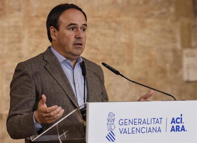 Archivo - El presidente de la Generalitat valenciana, Juanfran Pérez Llorca, en una imagen de archivo