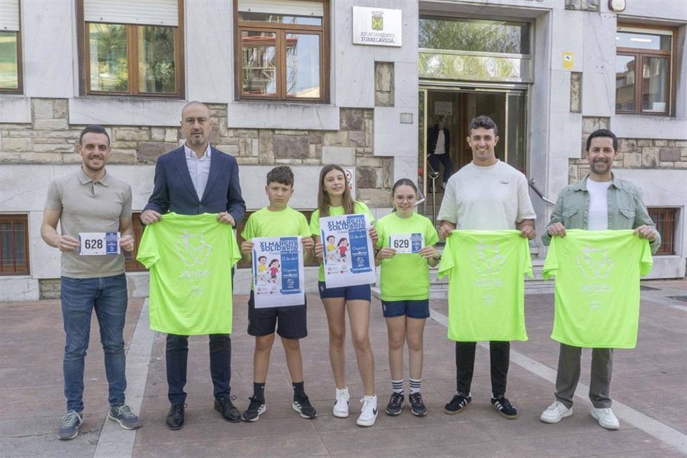 El colegio Sagrados Corazones de Torrelavega celebra el domingo la XI Marcha Solidaria Fundación Aymer