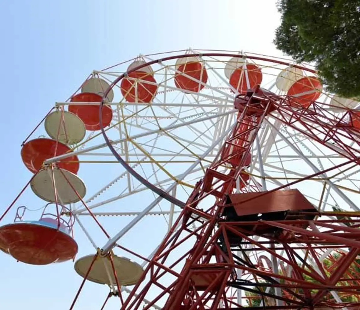 Noria del Parque de Atracciones de Zaragoza