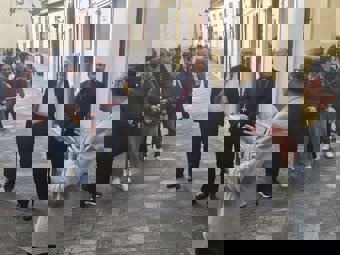 El coordinador de la visita del Papa, Yago de la C