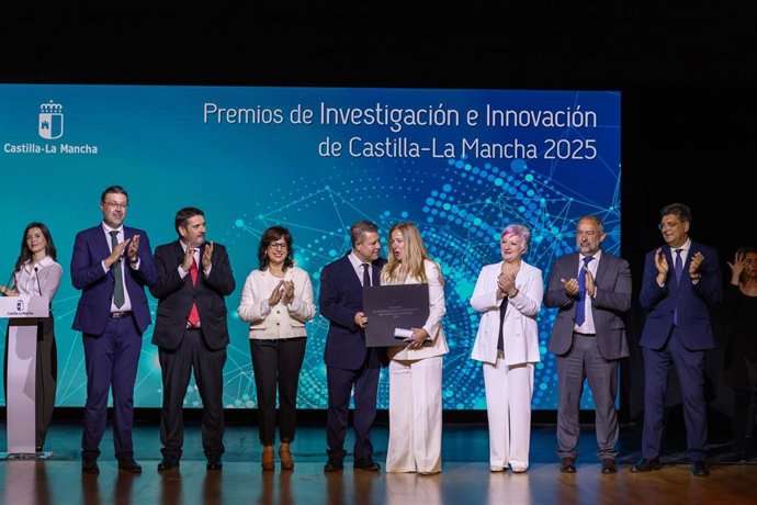 El presidente de Castilla-La Mancha, Emiliano García-Page, en el acto de entrega de los Premios de Investigación.