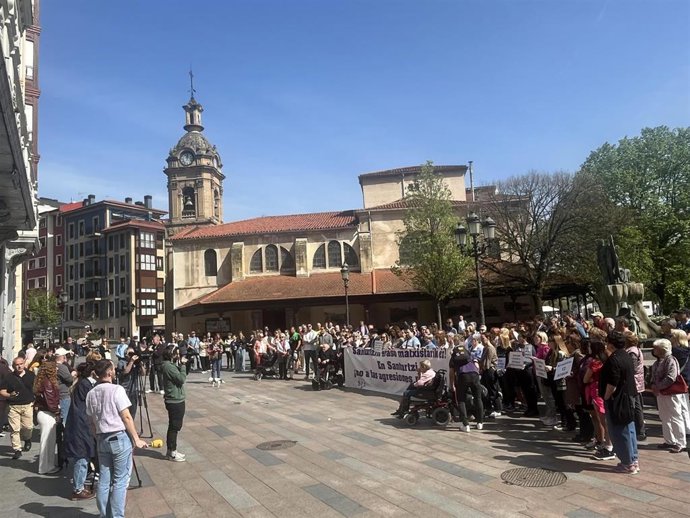 Concentración en Santurtzi ante la última denuncia por agresión sexual