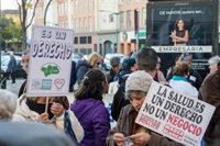 Las Mareas Blancas llaman a protestar por el "negocio de la sanidad" a 18 días del inicio de la campaña electoral