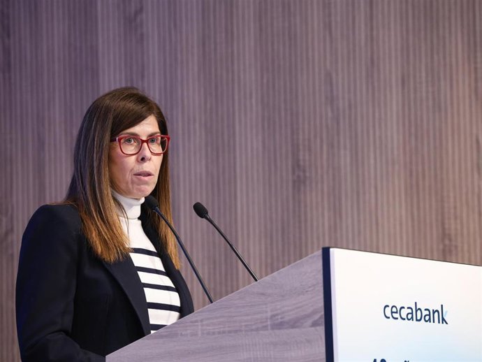 Archivo - La CEO de Cecabank, Ainhoa Jáuregui, interviene durante el evento '40 años de la Directiva UCITS. Pasado, presente y futuro de la inversión colectiva en España', en la sede de Cecabank, a 2 de diciembre de 2025, en Madrid (España). 