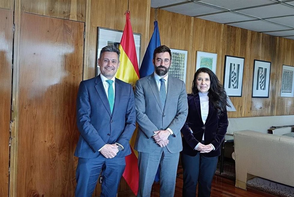 La plataforma 'Gas Verde, Sí'  se reúne con el secretario de Estado de Energía del Ministerio para la Transición Ecológica y el Reto Demográfico, Joan Groizard