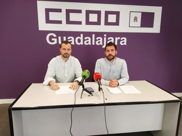 Los responsables de CCOO en rueda de prensa.