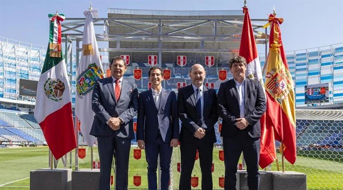 Presentación del partido amistoso entre España y Perú en Puebla, a la que asistió el presidente de la RFEF, Rafael Louzán