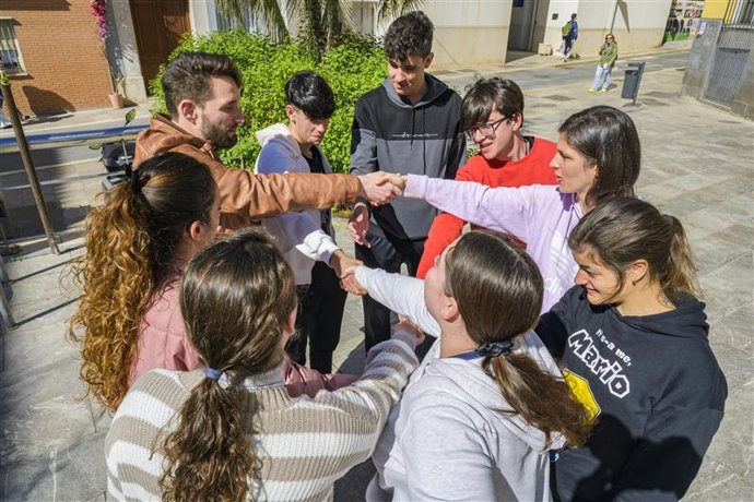 Jóvenes en una actividad en imagen de archivo.