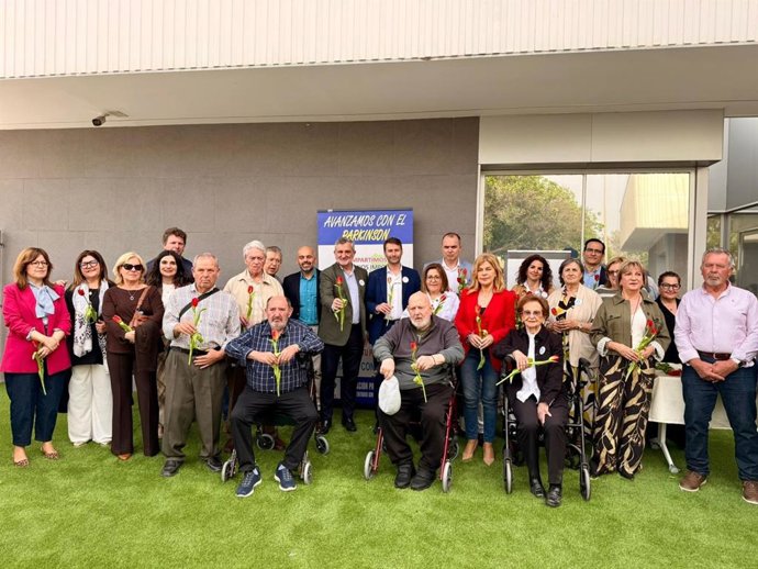 Lectura del manifiesto por el Día del Párkinson.