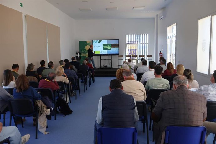 Taller en Pilas para recopilar ideas innovadoras para el entorno del Parque Natural de Doñana.