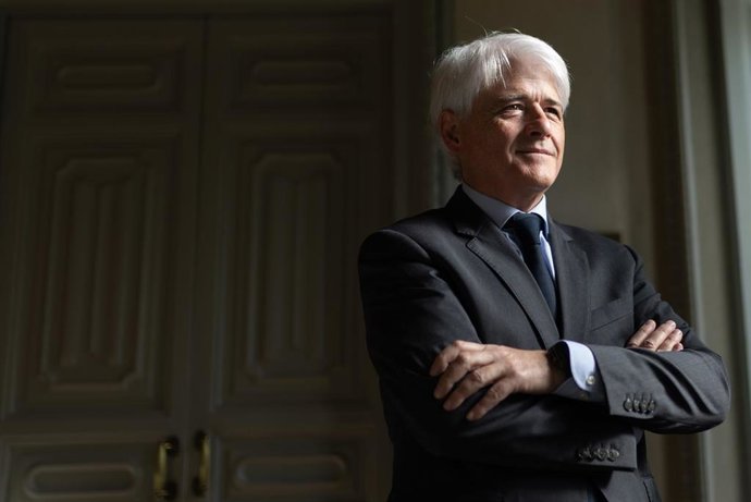 El presidente de la Abogacía Española, Salvador González, posa para Europa Press, a 26 de marzo de 2026, en Madrid (España). 