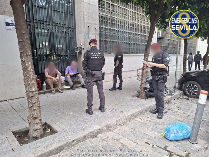 Intervención del Grupo de Apoyo y Reacción (GAR) de la Policía Local de Sevilla.