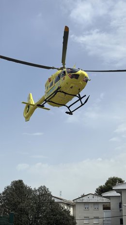 Un helicóptero traslada a un herido tras una agresión con arma blanca en Collado Villalba.