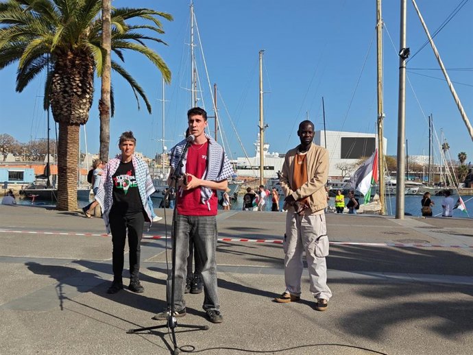 Castilla habla durante la rueda de prensa.
