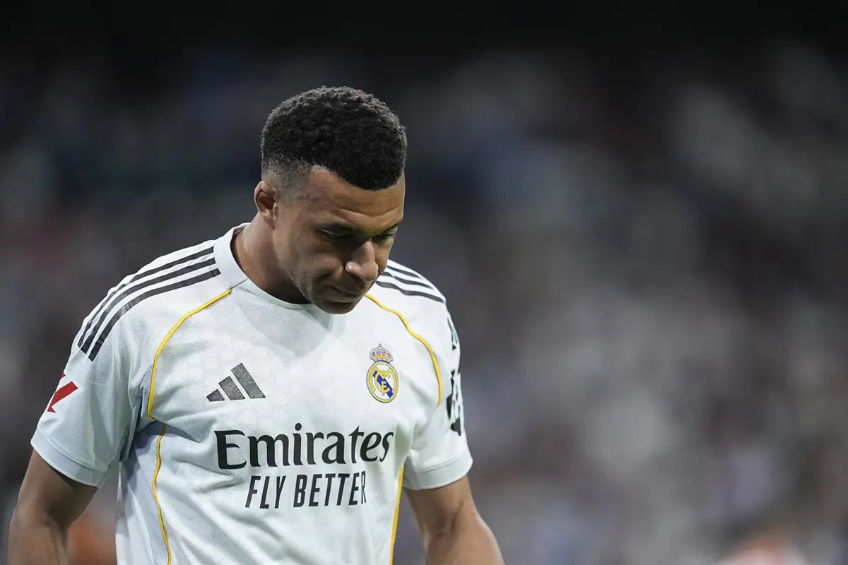 El delantero del Real Madrid Kylian Mbappé, ante el Girona FC. - Oscar J. Barroso / AFP7
