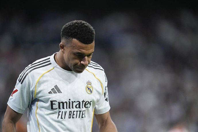 El delantero del Real Madrid Kylian Mbappé, ante el Girona FC.