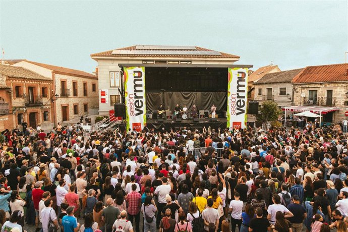 Archivo - Uno de los conciertos de Sesión Vermú.