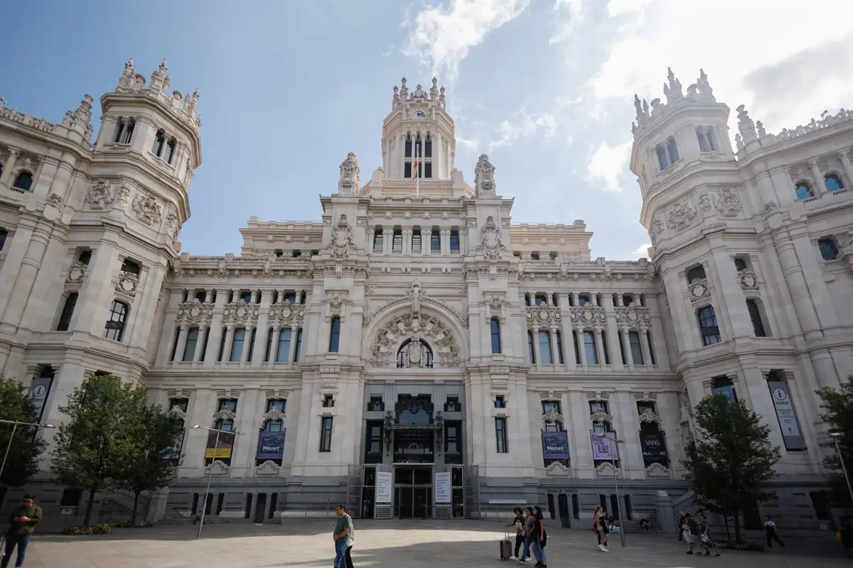 Fachada del Ayuntamiento en Cibeles, Madrid