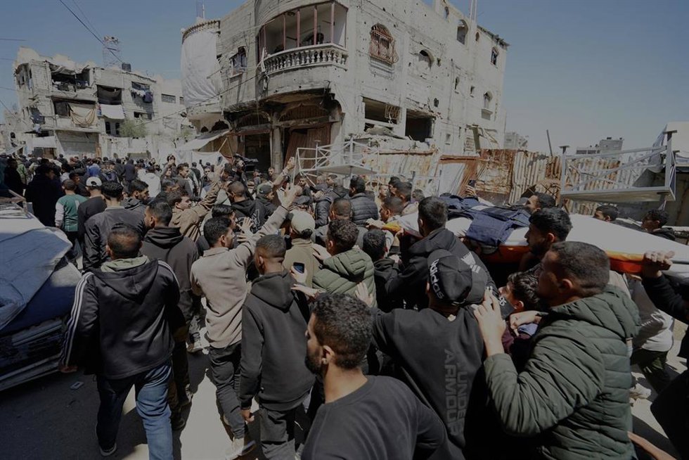 Imagen de archivo de un bombardeo israelí en el campo de refugiados de Al Bureij 