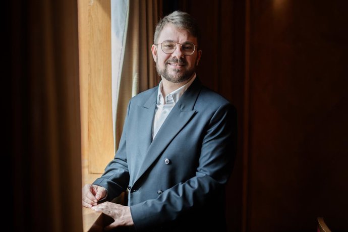 Archivo - Arquivo - O porta-voz adjunto do Sumar e deputado do Compromís, Alberto Ibáñez