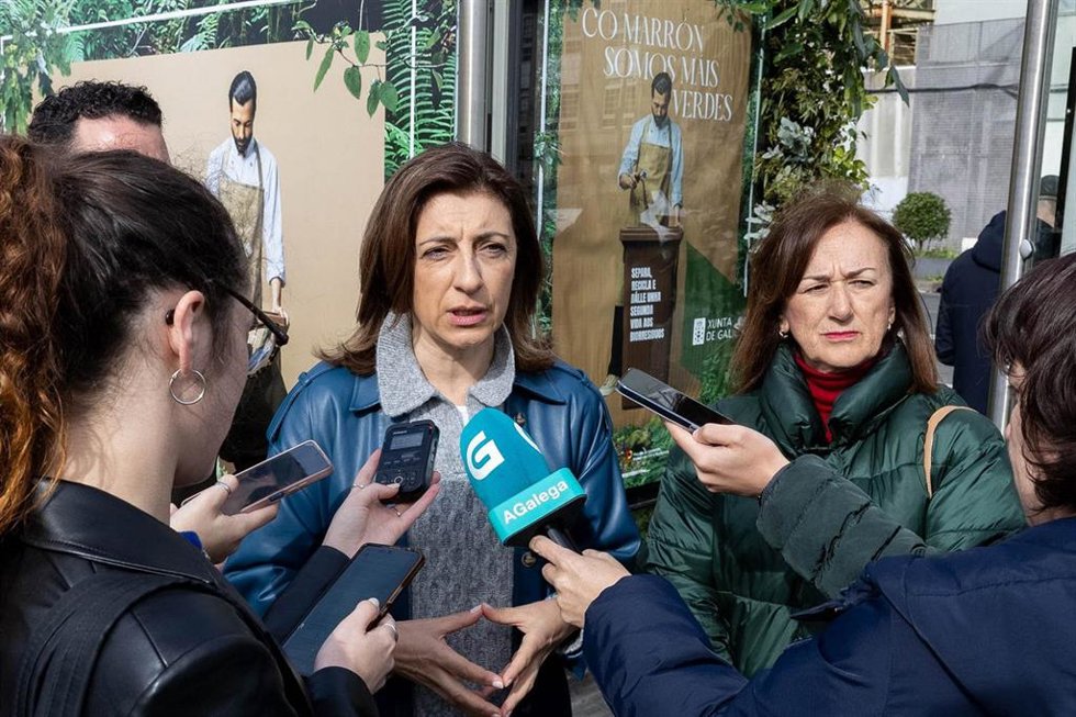 La conselleira de Medio Ambiente e Cambio Climático, Ángeles Vázquez, interviene ante los medios, a 11 de abril de 2026.