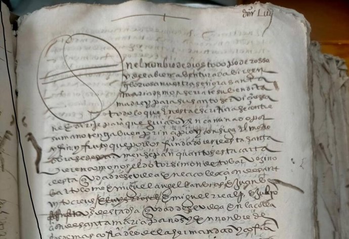 Detalle de la primera página de la escritura. Protocolos Notariales de Sevilla, legajo 10.732, folios 854 recto-860 recto (14-11-1576).