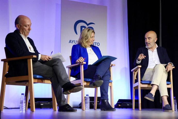 Sirera durante la mesa redonda