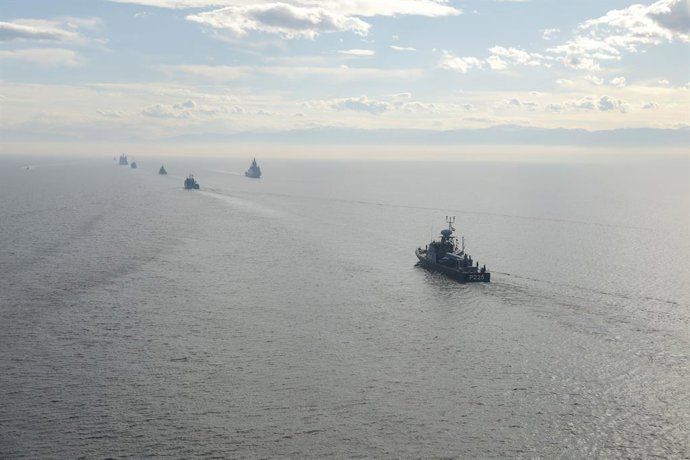 Archivo - November 4, 2024, Caspian Sea, Iran: Naval ships from Iran and Azerbaijan conducte a maneuver in the Caspian Sea.  Iran and the Republic of Azerbaijan have begun combined rescue and relief exercises in the Caspian Sea. The two-day drill, hosted 