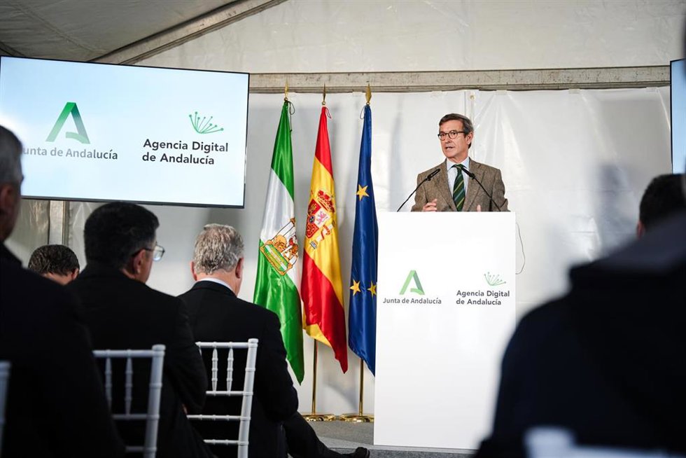 Archivo - El consejero de Industria, Energía y Minas y presidente de la Agencia Digital de Andalucía, Jorge Paradela, en una foto de archivo.