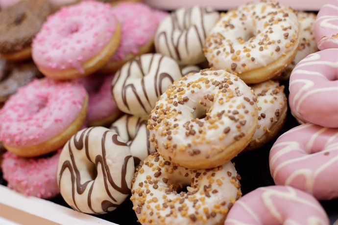 Archivo - Dulce, dulces, pastel, pasteles, pastelitos, pastelito, comida comidas, postre, postres, donut, donuts