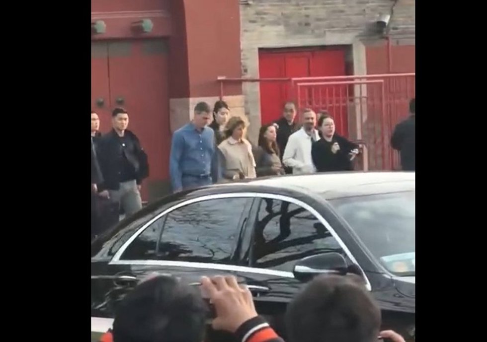 Pedro Sánchez y Begoña Gómez visitan el Palacio de Verano y un 'hutong' en Pekín en la previa de la cumbre con Xi