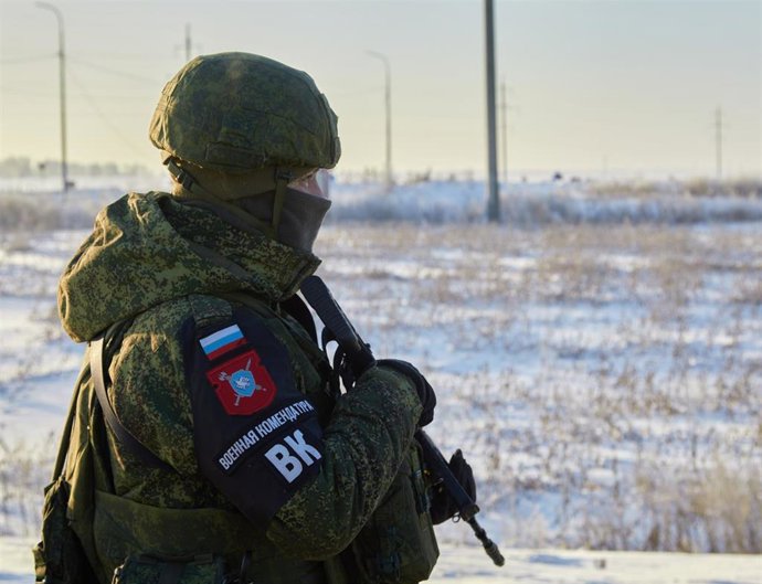 Archivo - Militares rusos en Ucrania (archivo)