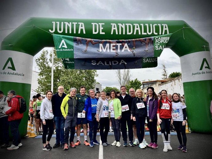 La consejera de Sostenibilidad y Medio Ambiente, Catalina García, ha asistido este domingo en Jaén a la XXVIII Carrera Popular por la Salud y IV Caminata Inclusiva, que han congregado a cerca de 2.000 participantes