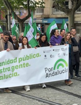 Por Andalucía participa en la manifestación de Mareas Blancas en Jaén