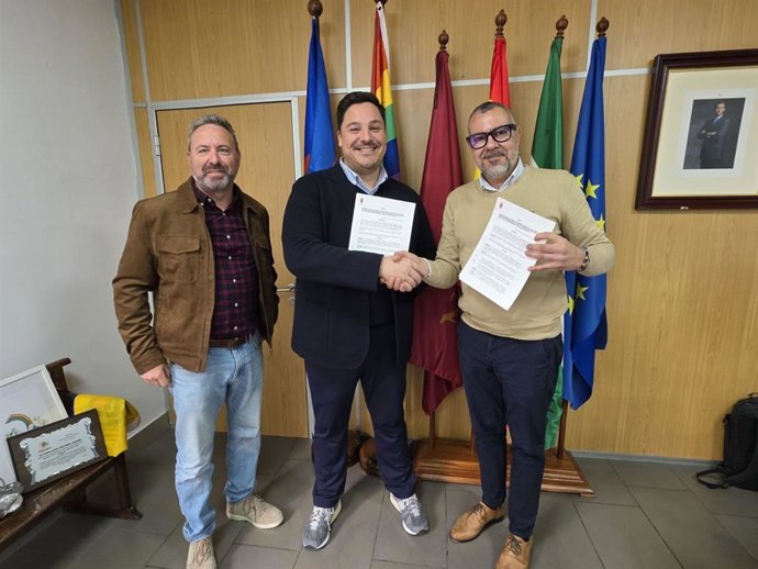 Firma de un convenio en Sevilla para la prevención del VIH