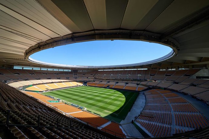 Estadio de La Cartuja durante la visita de la delegación de la FIFA para el Mundial 2030.