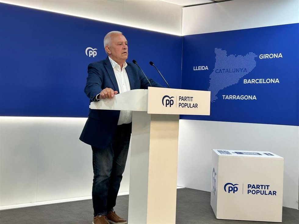 El secretario general del PP de Catalunya, Santi Rodríguez, en una rueda de prensa