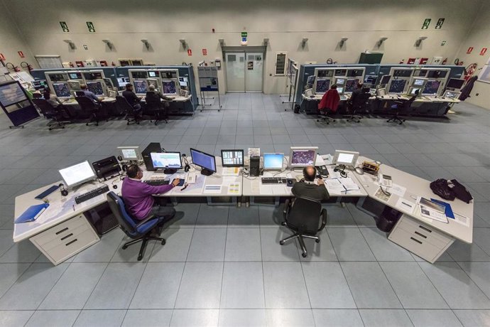 Archivo - El centro de control aéreo de Madrid gestiona un 7,9% más de vuelos en septiembre y un 11,3% más en lo que va de 2023