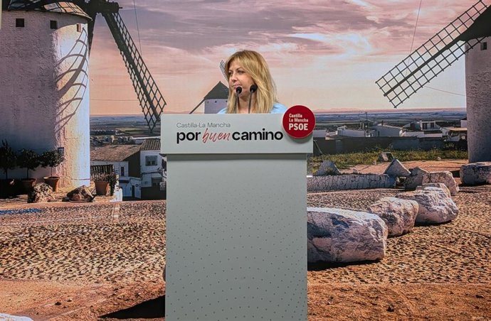 La portavoz del Grupo Parlamentario Socialista en las Cortes, Ana Isabel Abengózar.