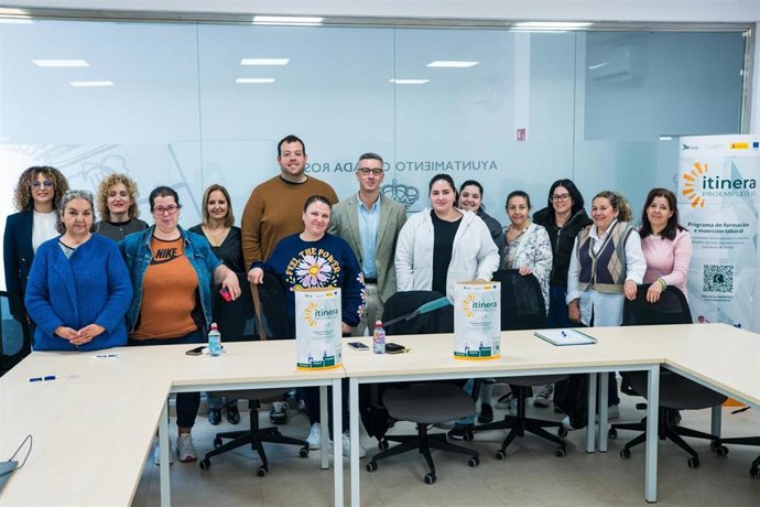 Curso de ayuda a domicilio para mejorar la empleabilidad en Cañada Rosal (Sevilla)