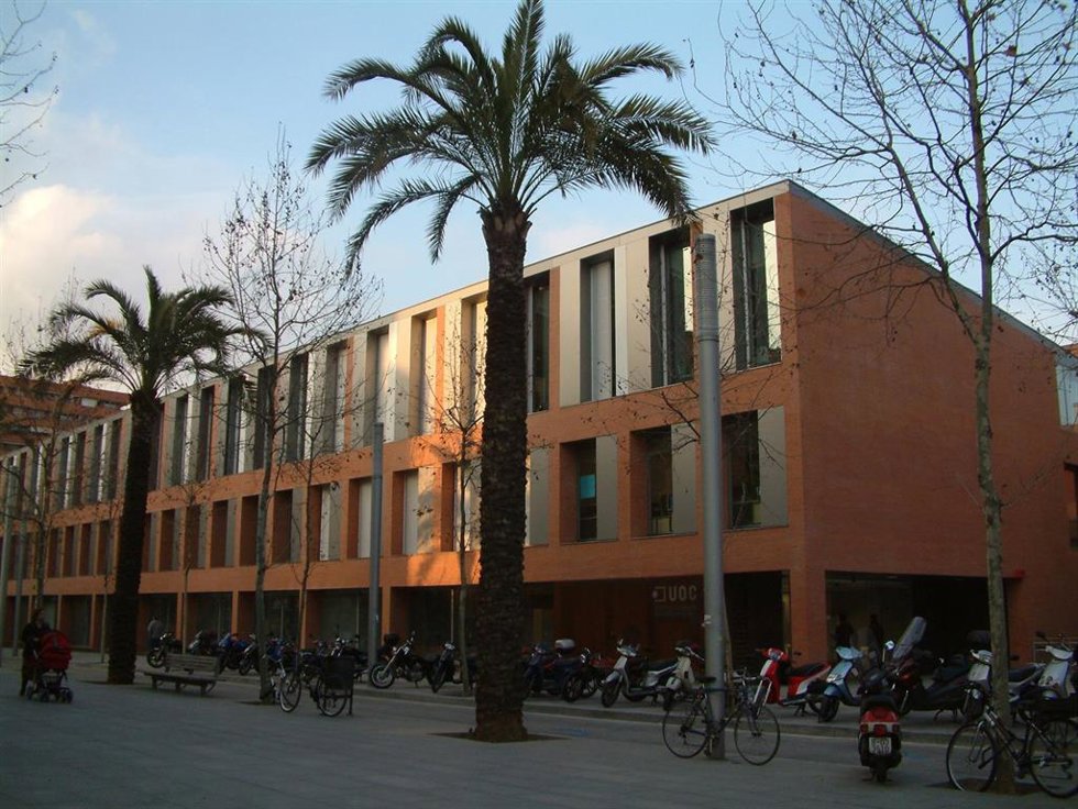 Imagen de archivo - Edificio de la UOC en el 22@ de Barcelona