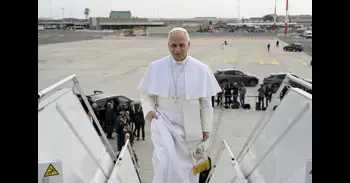 El Papa responde a Trump: "No soy político, hablo del Evangelio. A los líderes del mundo les digo basta de guerras"