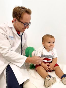 El doctor Enrique Sánchez, jefe de servicio de pediatría del hospital