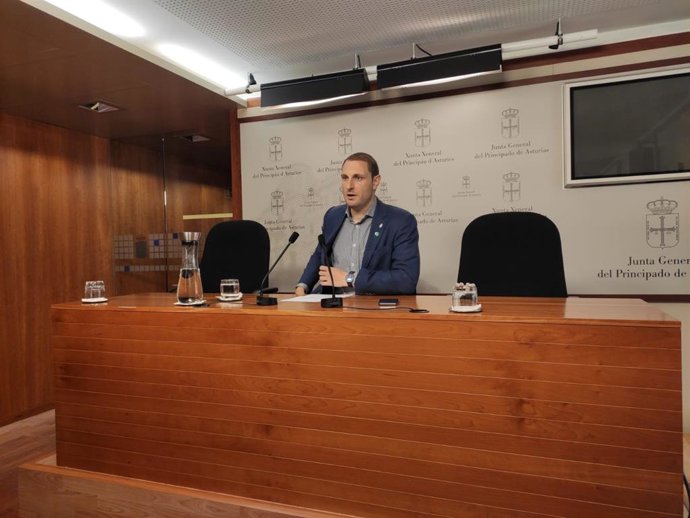 Archivo - Adrián Pumares