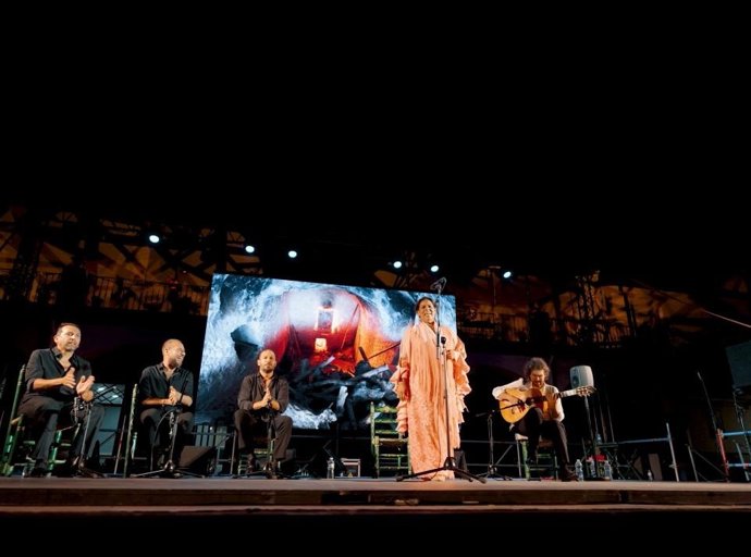 Una actuación dentro del festival flamenco Gazpacho de Morón, en foto de archivo.