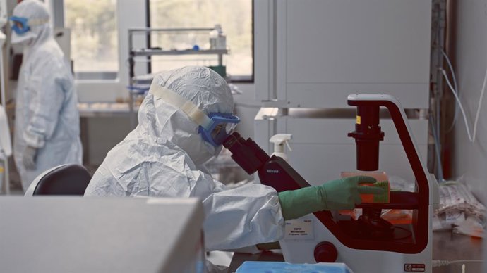 Sala Branca da Unidade de Inovação Biomédica do CIEMAT.