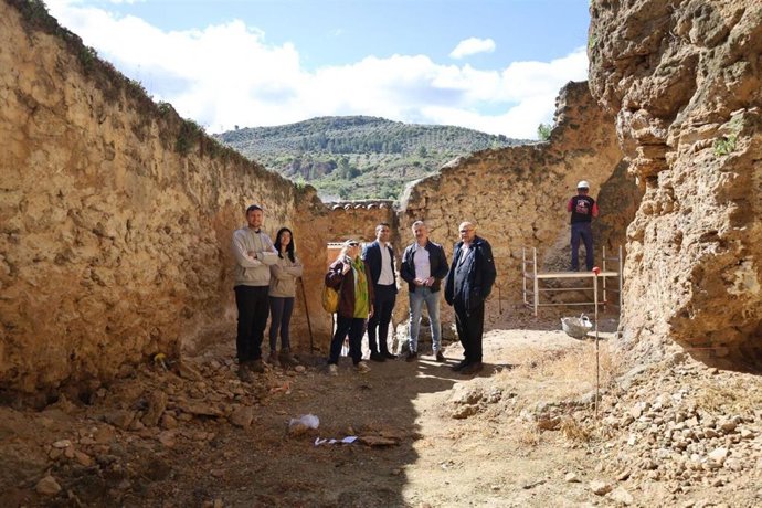 Visita a las obras en el Castillo y Fortaleza de Villavieja.