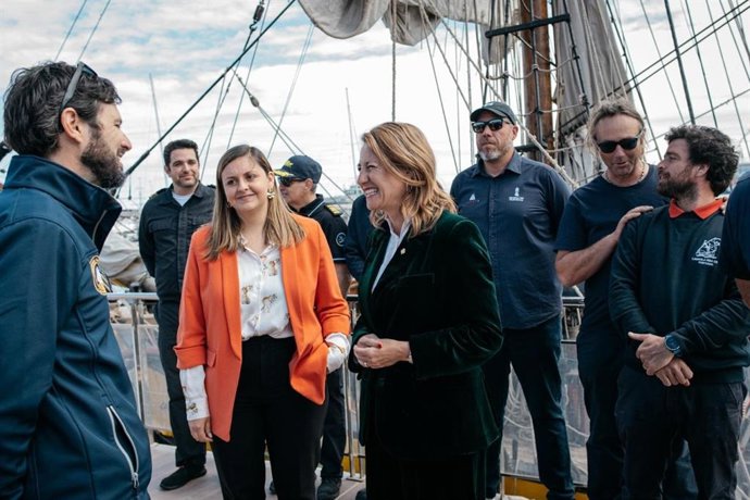 Escala a Castelló cierra su última jornada con la tradicional despedida de capitanes