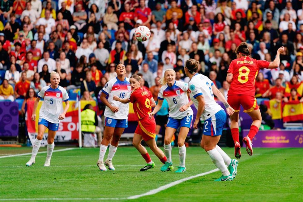 Archivo - Mariona Caldentey cabecea el 1-0 en la final de la Eurocopa 2025 entre España e Inglaterrra