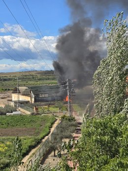 Incendio en el exterior de la residencia de la Concepción en Calahorra (La Rioja)